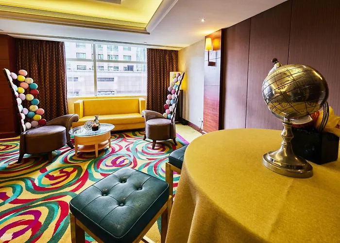 Jacuzzi-Hotel: Renaissance Shanghai Pudong Hotel